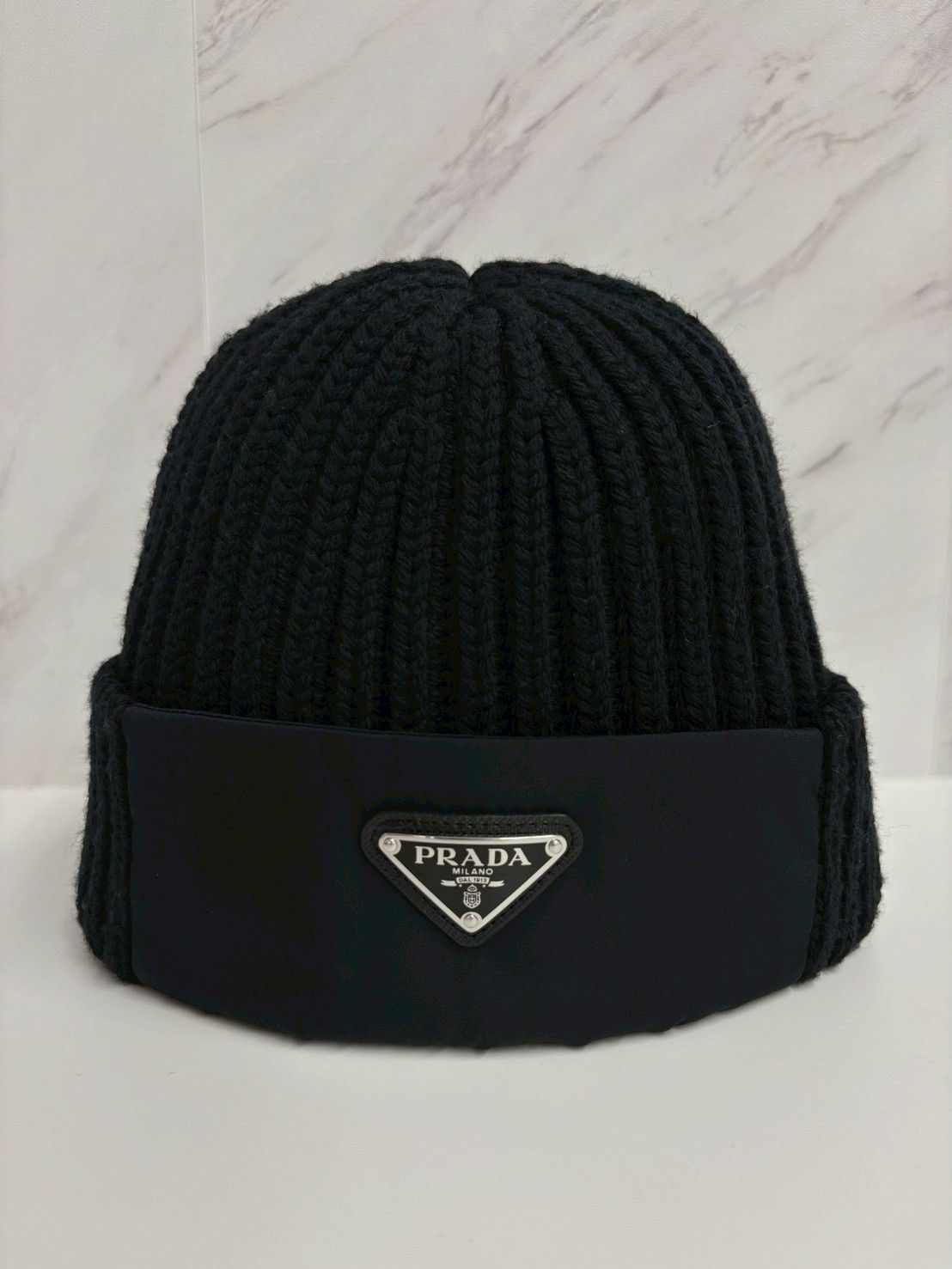 PRADA プラダ ニット帽 ビーニー 黒 ブラック トライアングル ロゴ