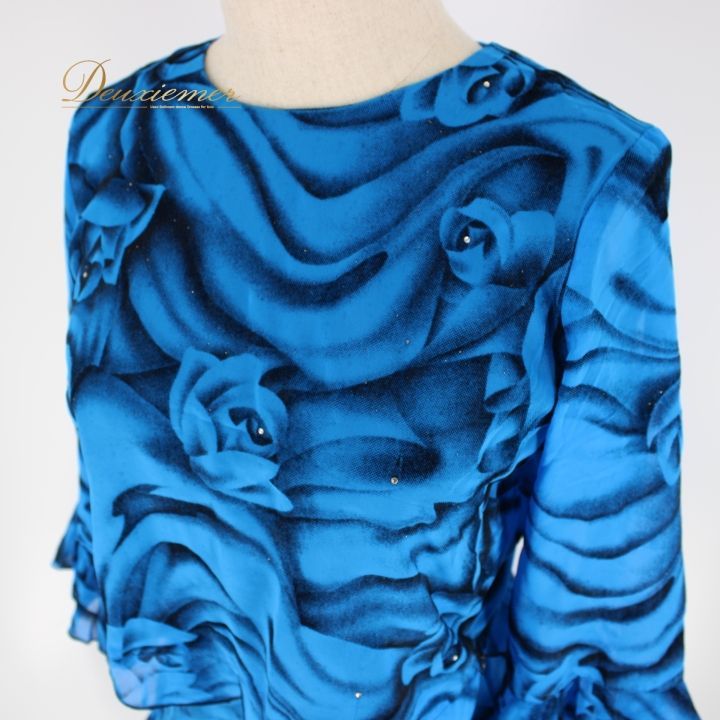 社交ダンス 衣装 上下セット ツーピース レッスンウェア パーティ衣装 青 黒 ブラック系 ブルー系 ラインストーン 花柄 バイ フロッキー加工 ふんわり広がる 二重スカート おしゃれ 大人 女性 パーティー お出かけ