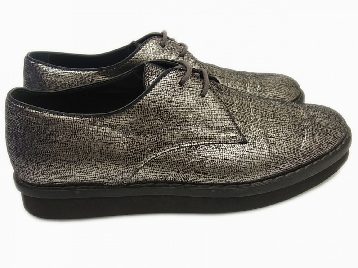 ◇TOD'S トッズ メタルブラック レースアップ フラットシューズ