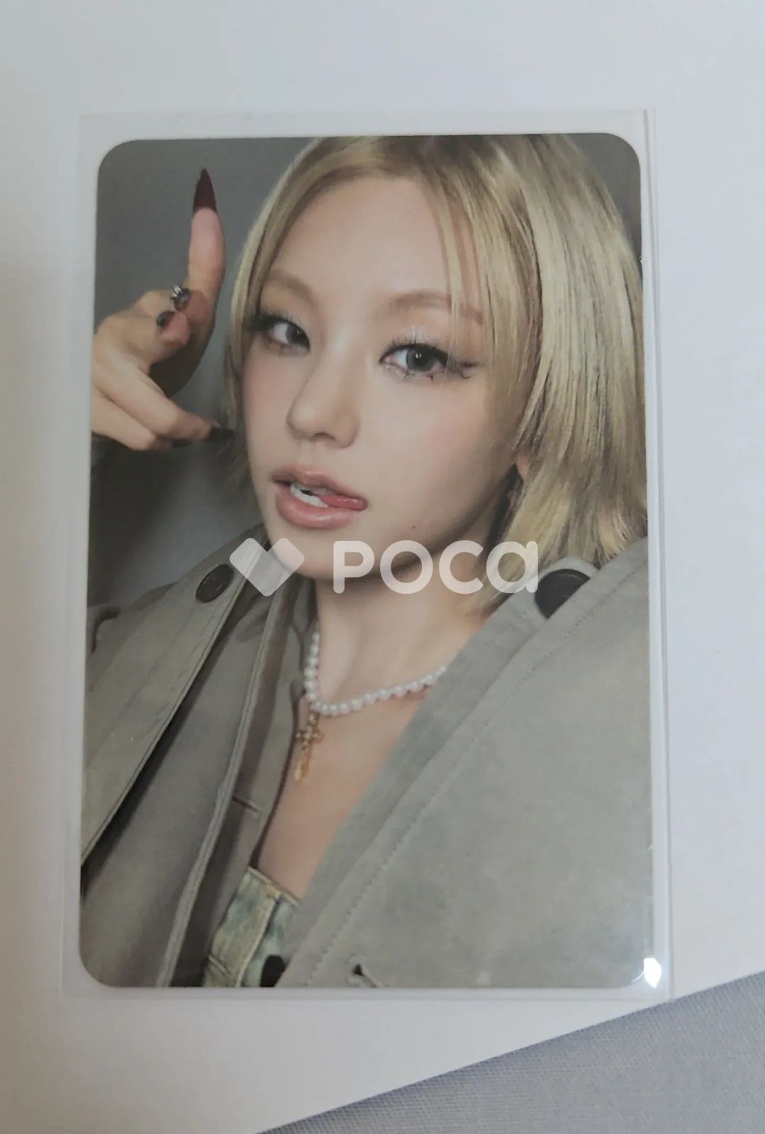 ITZY イッジ イェジ TUNNEL VISION Photobook Ver. B - メルカリ