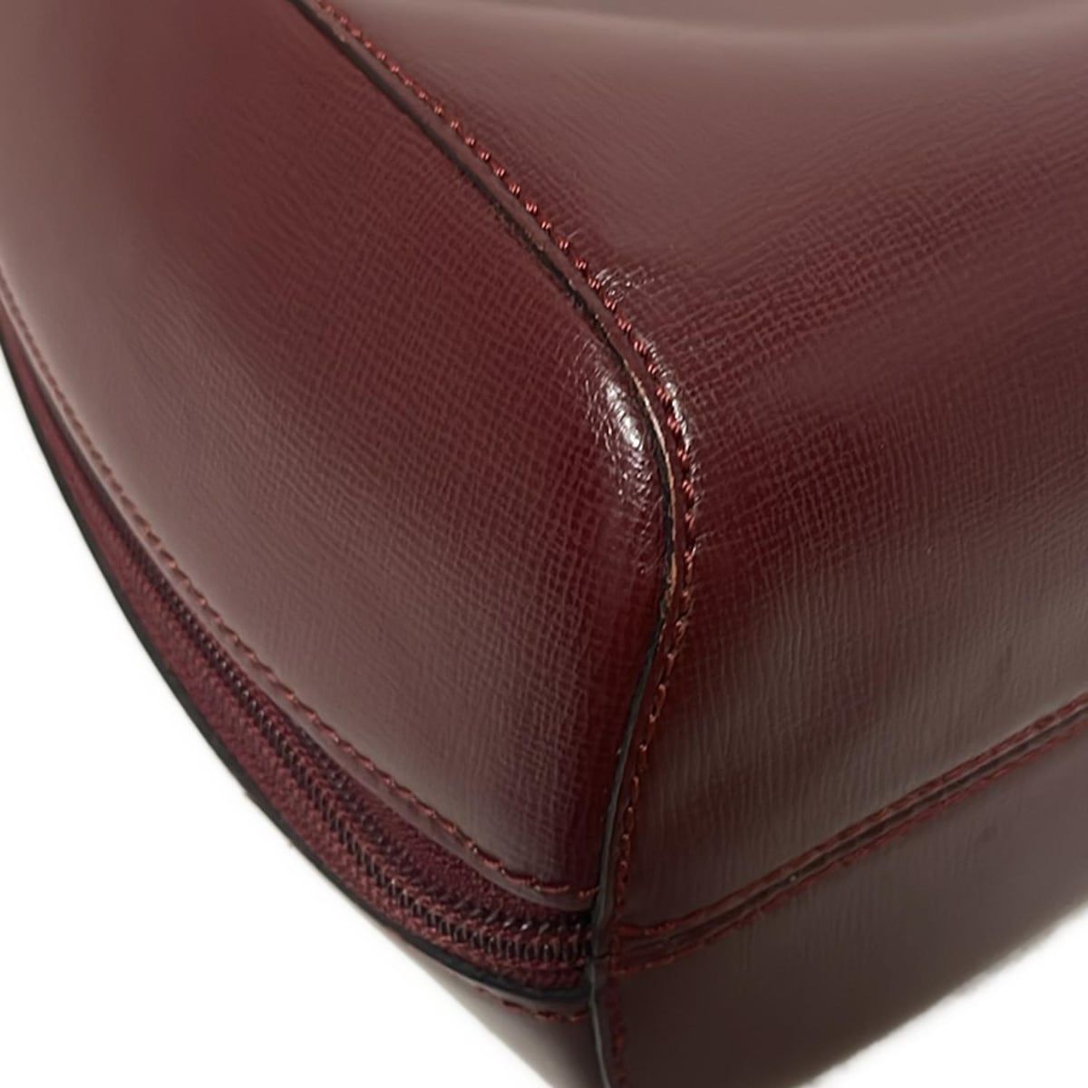 Cartier(カルティエ) リュックサック - ボルドー レザー - メルカリ