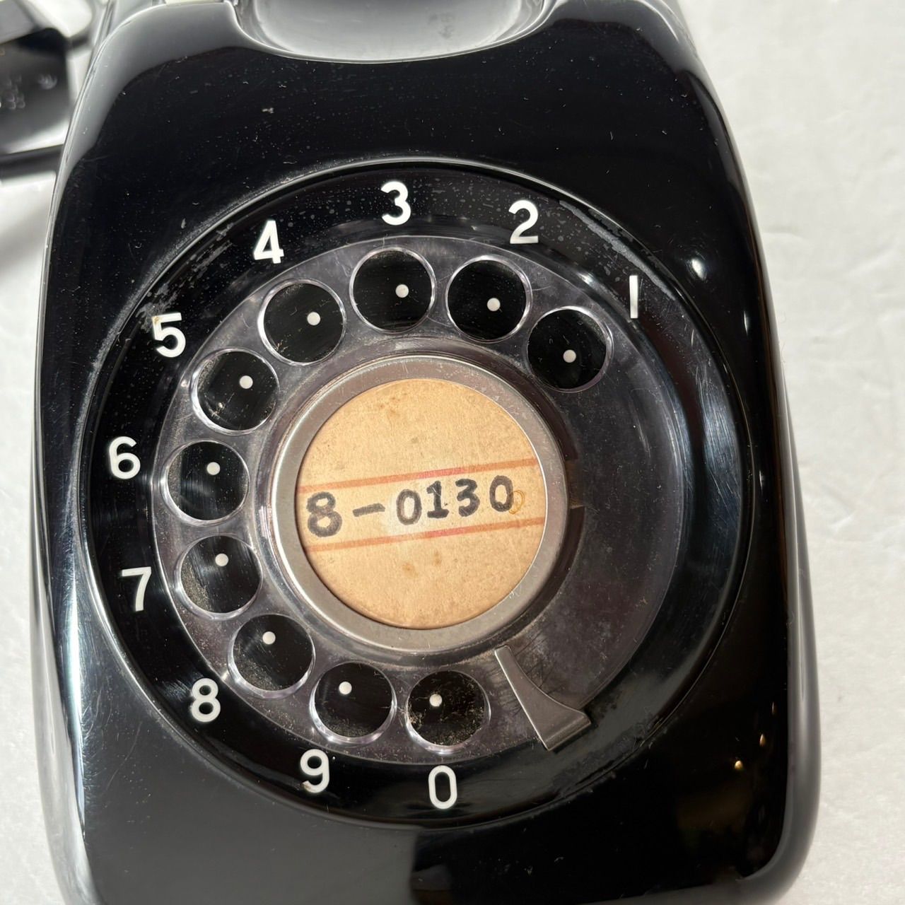 黒電話 ダイヤル式】昭和レトロ 昭和60年 日本電信電話（株） - メルカリ