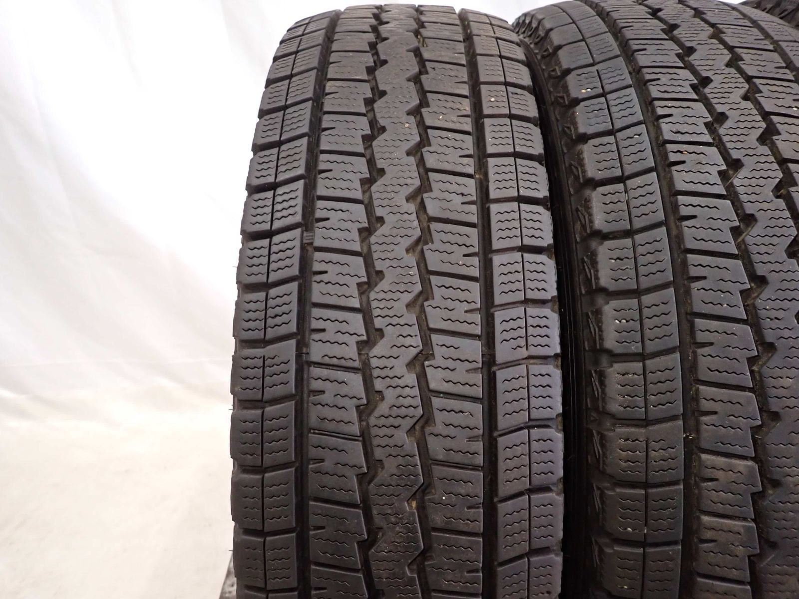 冬4本 会社宛 195 80 R 15 107 105 LT ダンロップ WINTER MAXX SV 01 キャラバン ハイエース レジアスエース NO F 5058