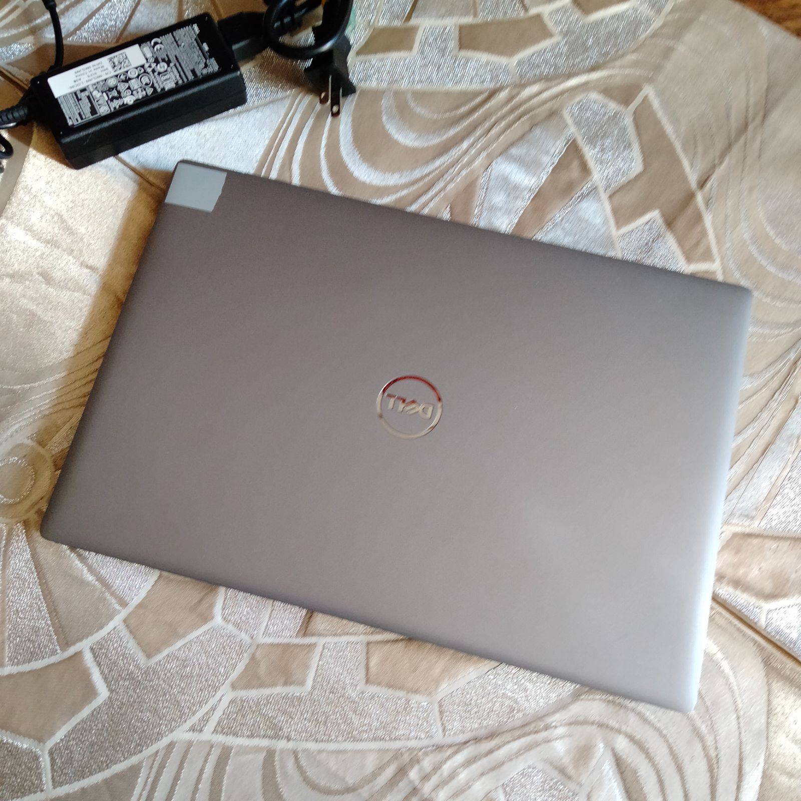 8 バックライトキーボード