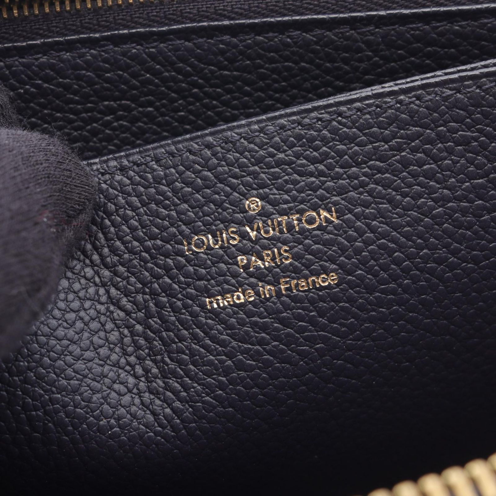 ラウンド長財布