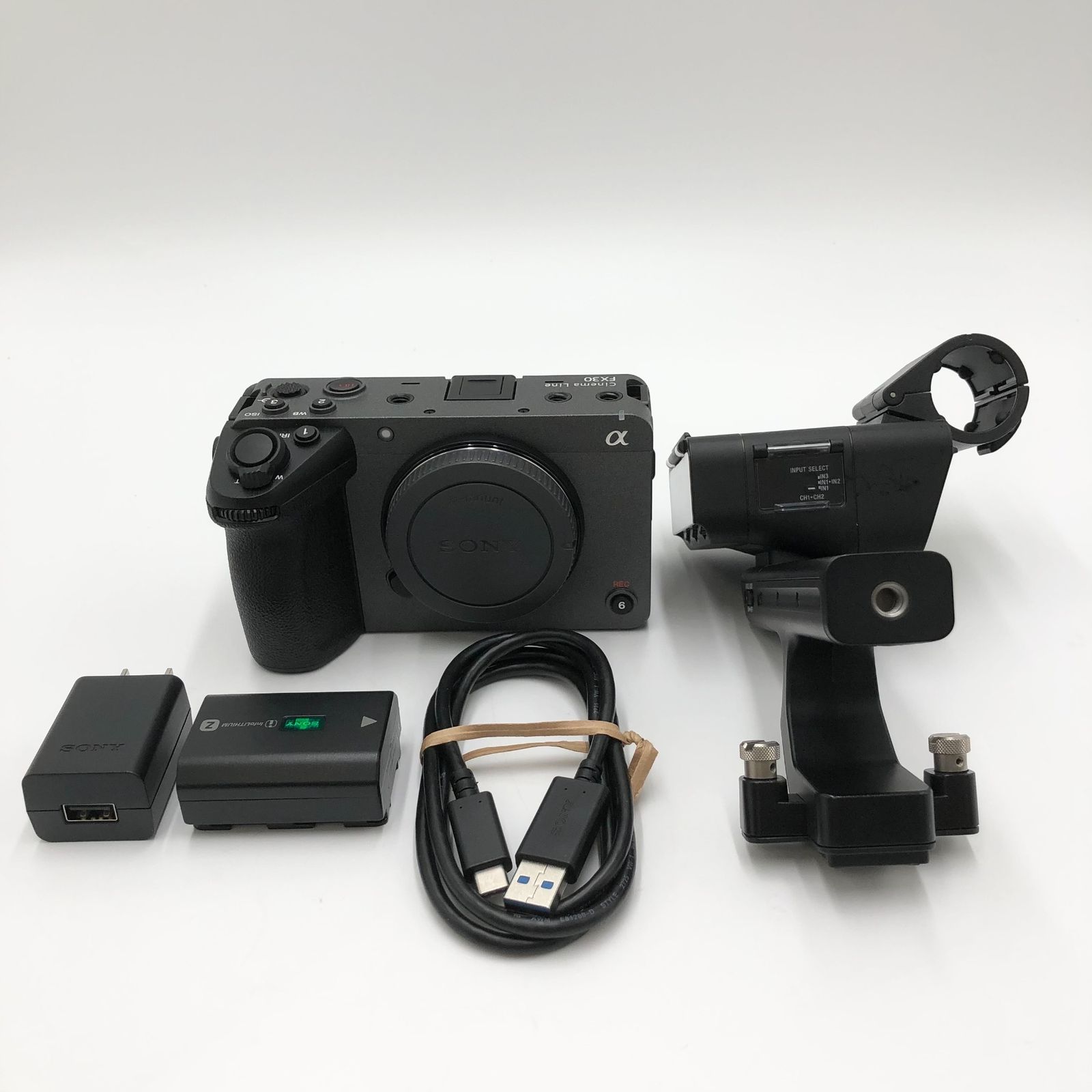 SONY ソニー APS C Super 35 mm レンズ交換式 Cinema Line カメラ プロフェッショナルカムコーダー 動画 FX 30 XLRハンドルユニット同梱モデル レンズなし ILME