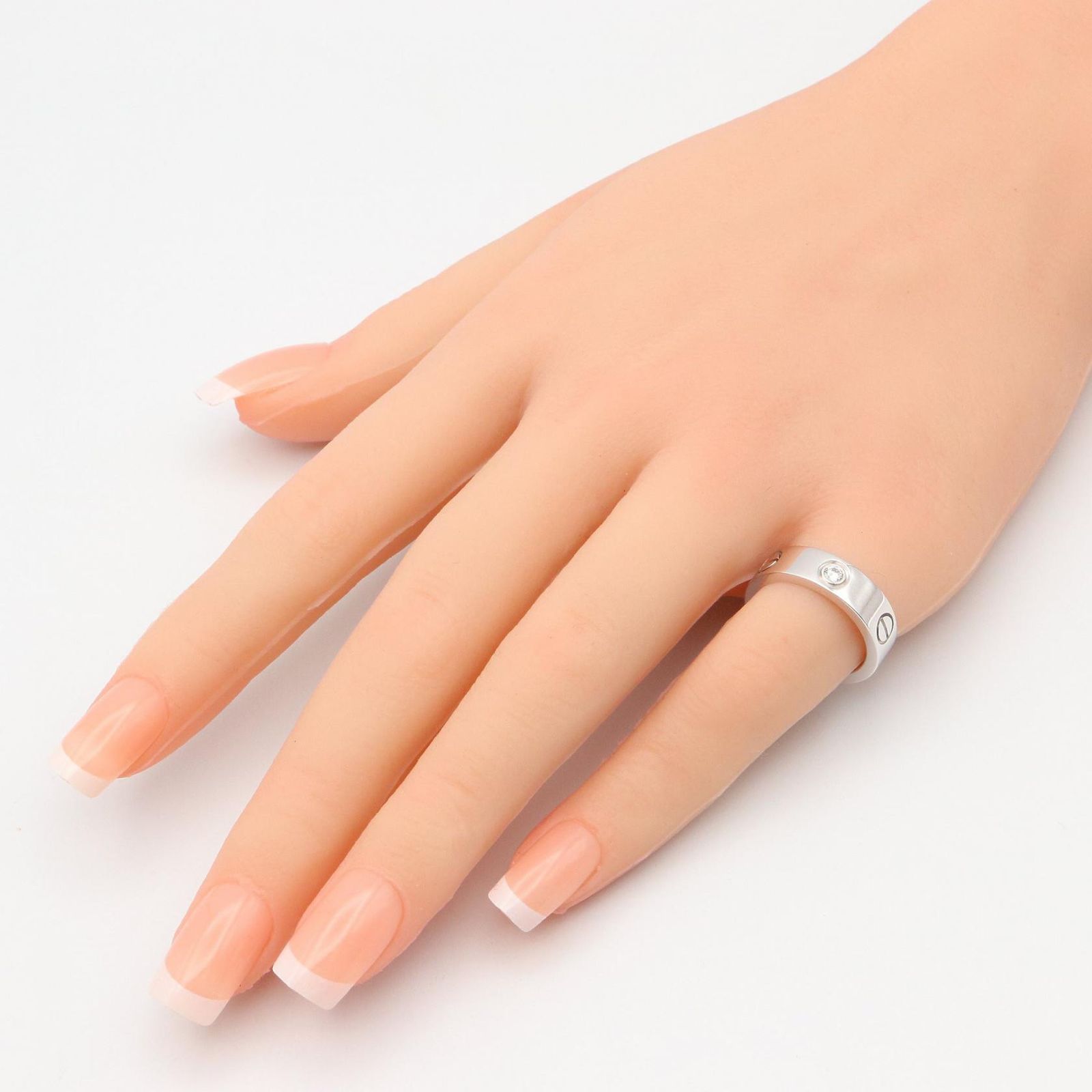 カルティエ ラブ