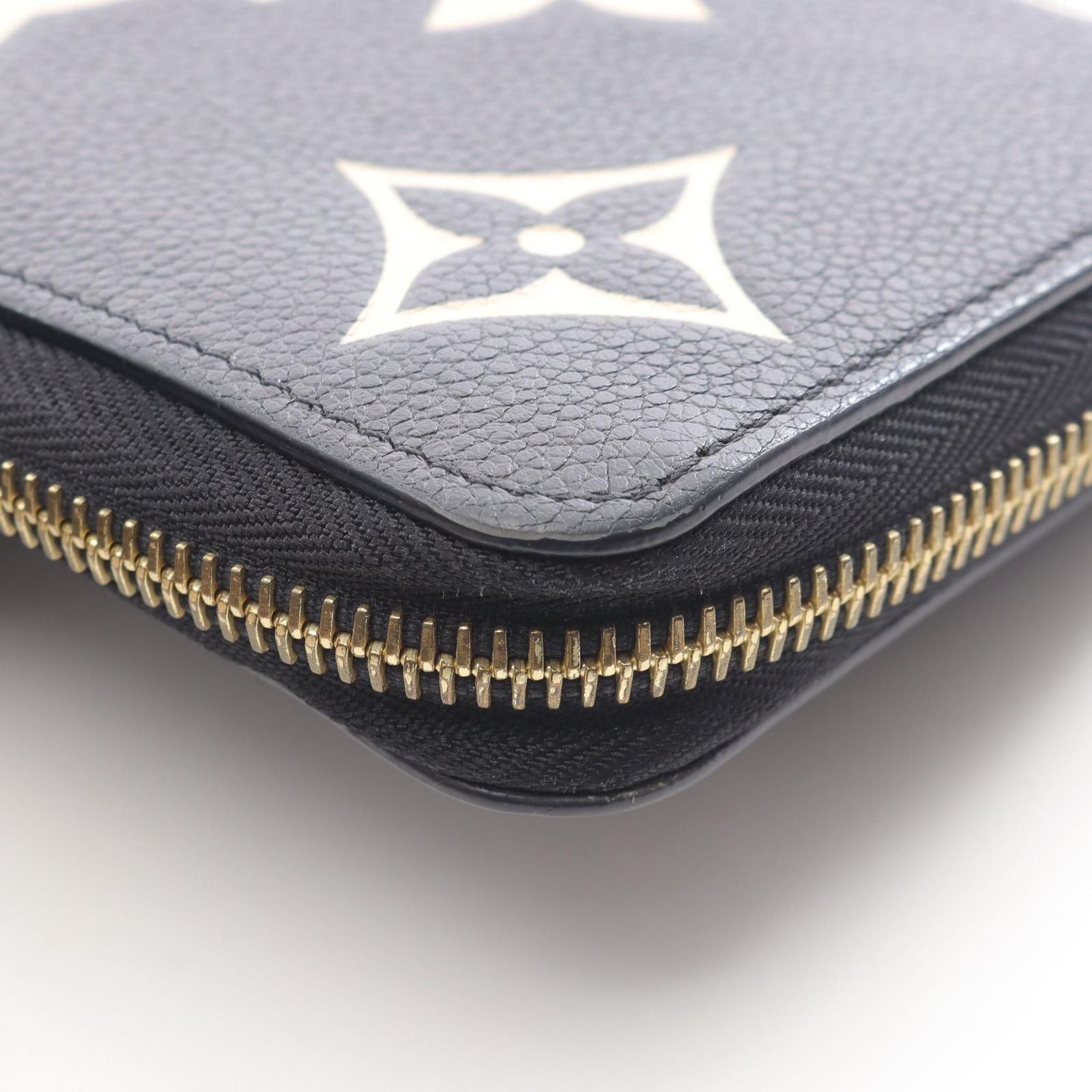 ヴィトン ジッピーウォレット