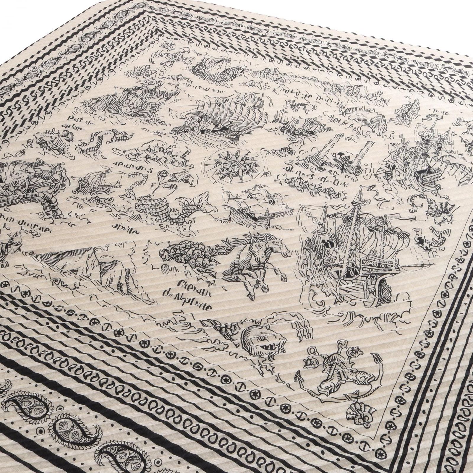 HERMES エルメス カレジェアン プリーツ Tatouages Marins Bandana スカーフ