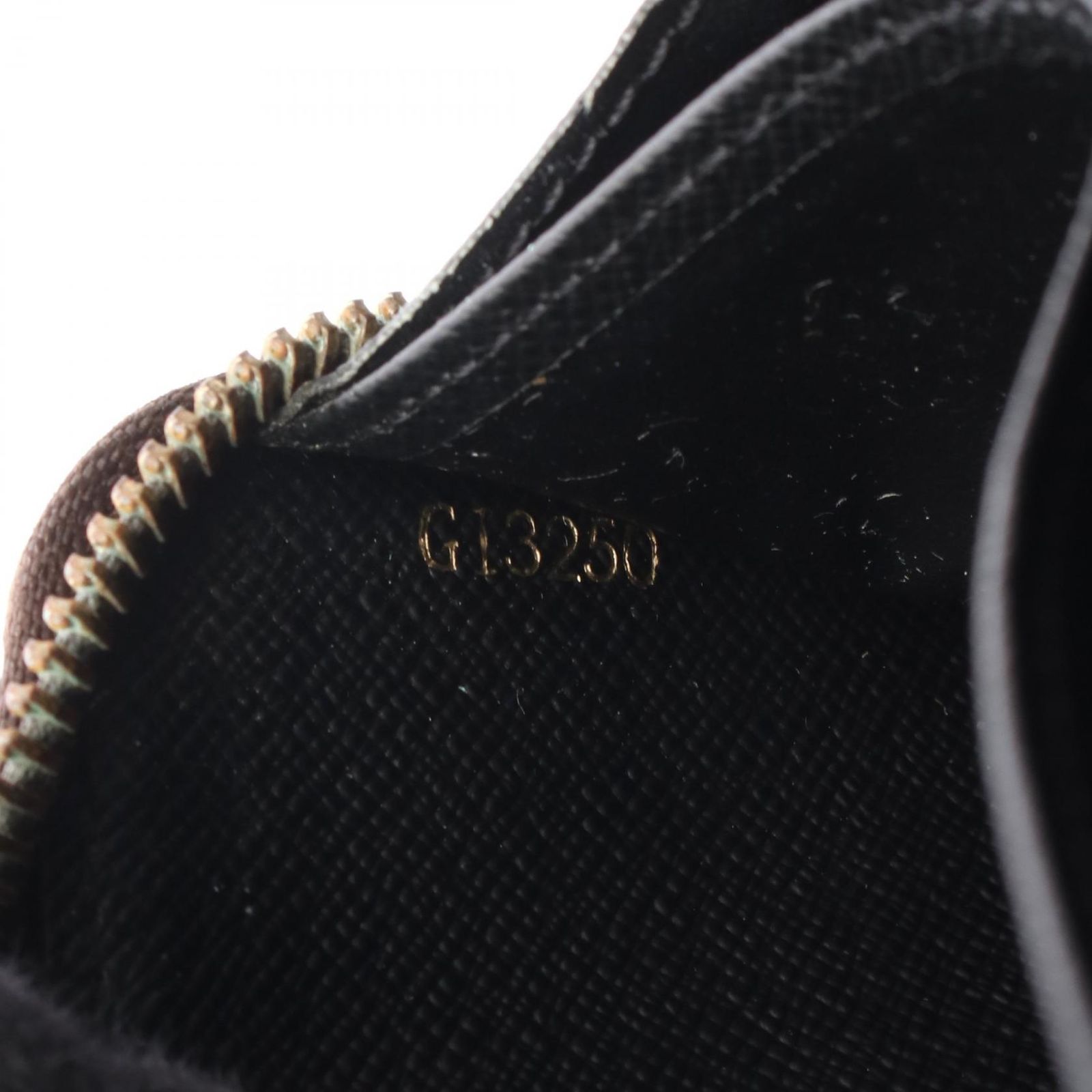 ヴィトン ジッピーウォレット