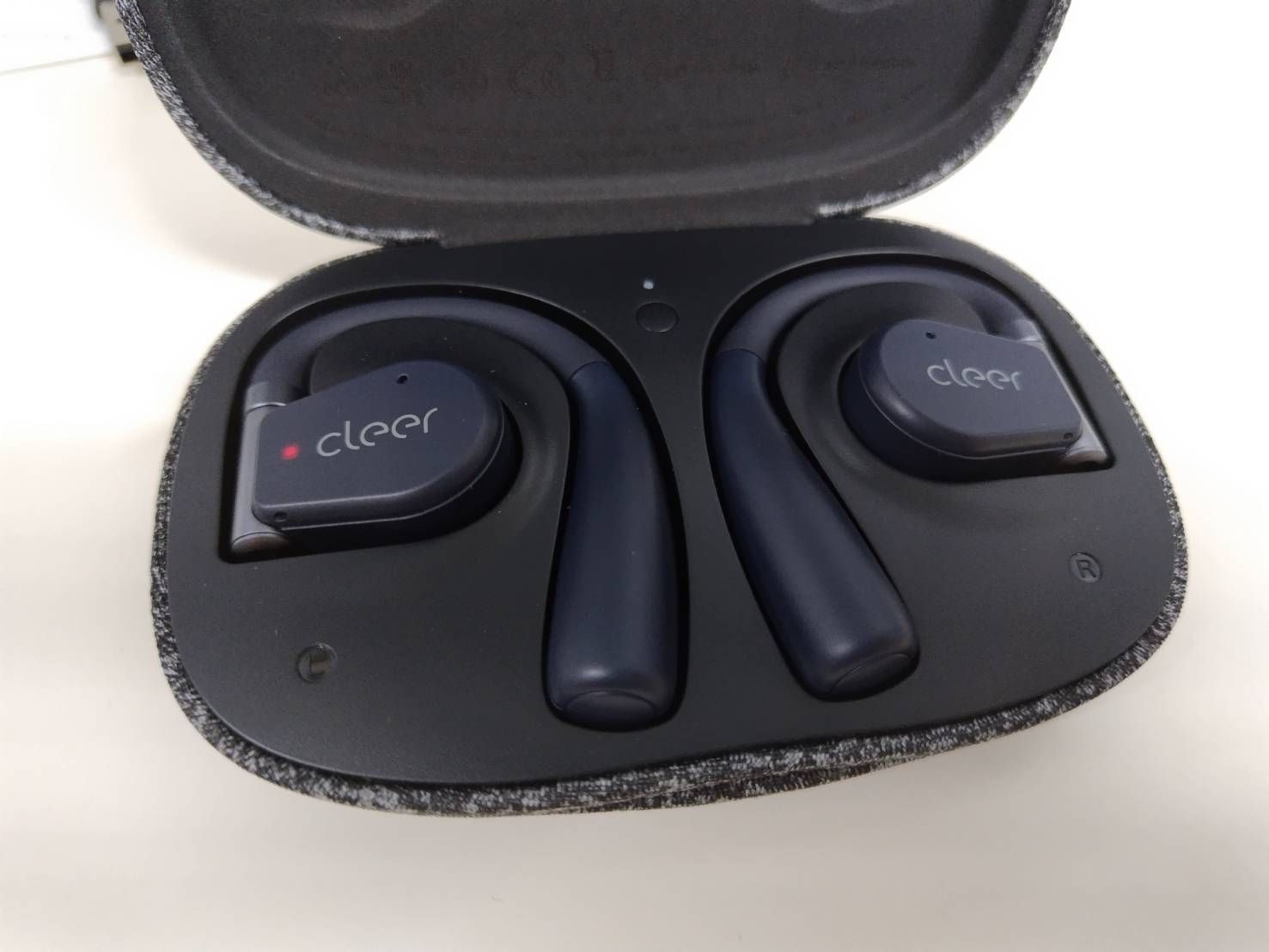 未使用に近い】cleer ARC Ⅱ/ワイヤレスイヤホン/オープンイヤー
