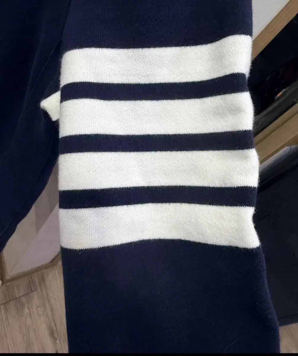 トム ブラウン ネイビー スウェット