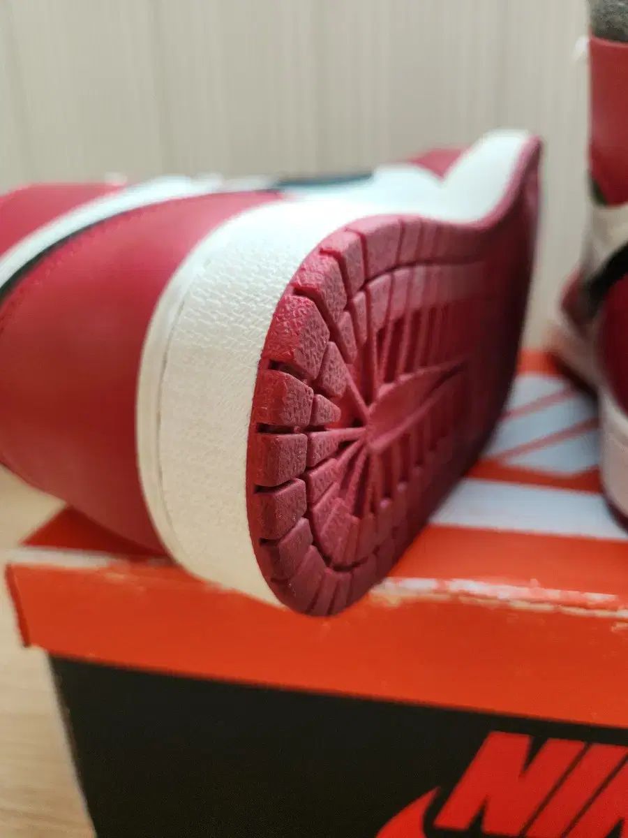  ジョーダン 1 レトロ ハイ OG シカゴ ロスト アンド パウンド シューズ(男性用) バスケットボール