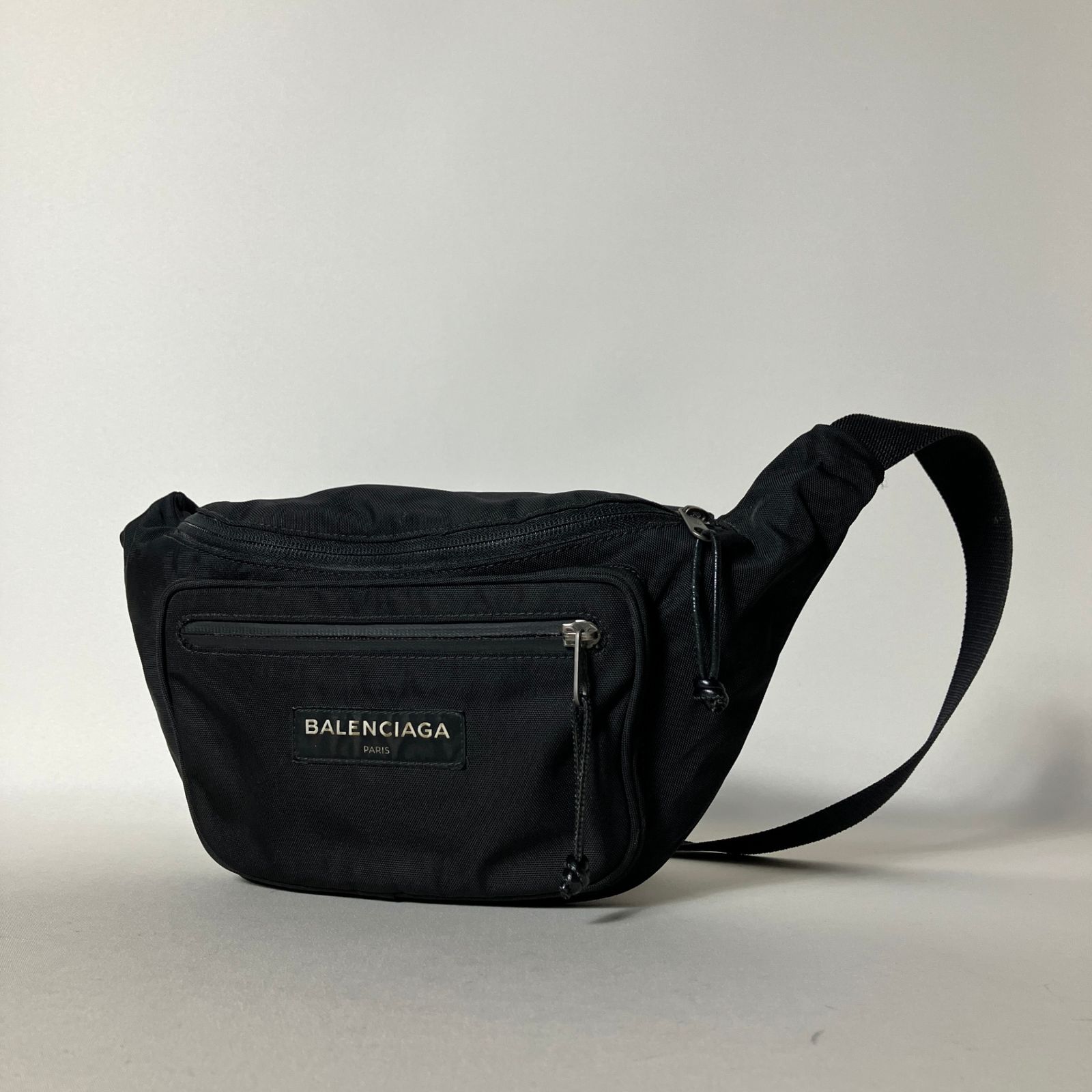 2512-38｜バレンシアガ ボディバッグ ナイロン ブラック