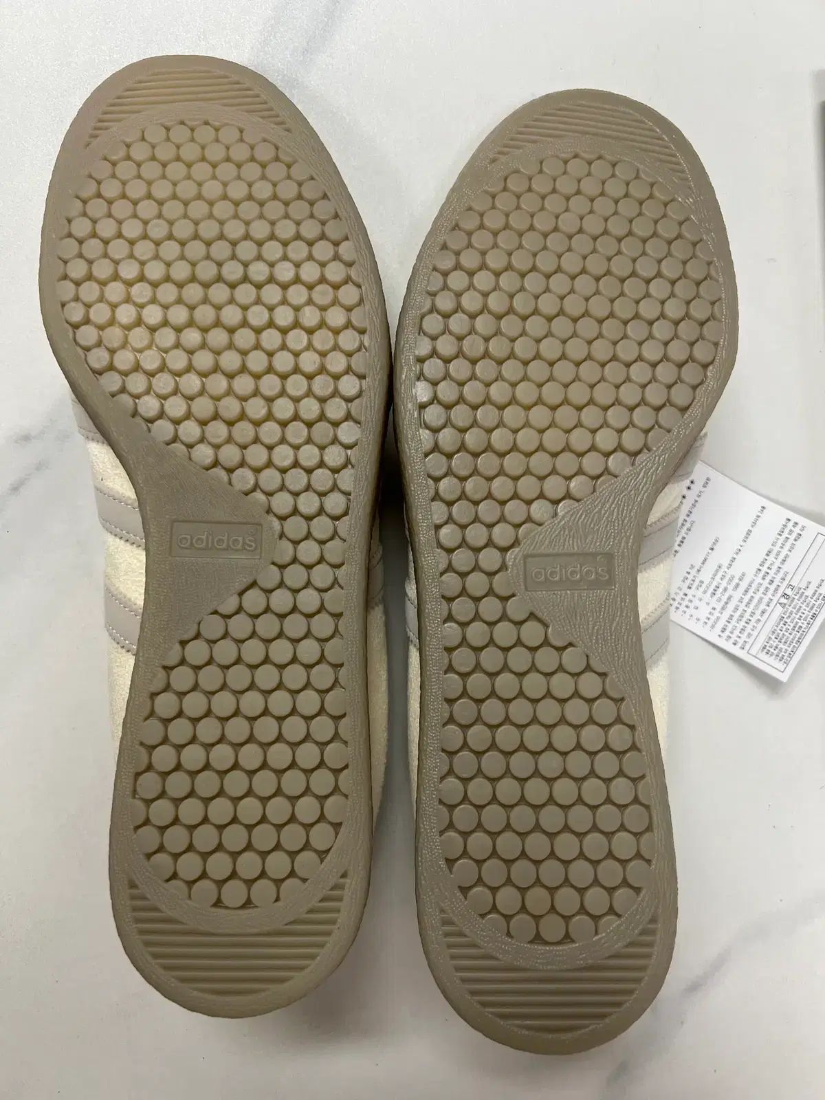 新品) adidas アディダス タバコ クリーム 白 27.5cm サイズ 【公式通販】