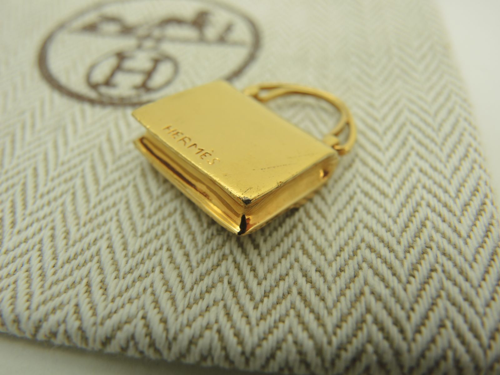 エルメス ペンダントトップ