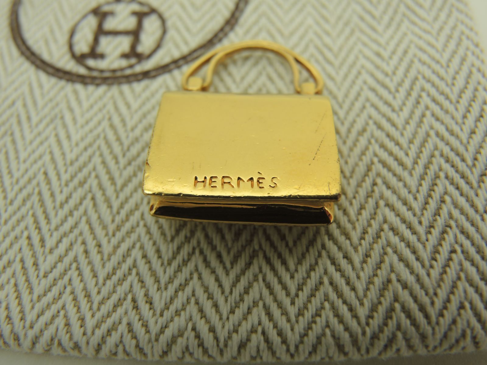  エルメス ペンダントトップ コンスタンス ゴールド ネックレス チョーカー 4 チャーム アクセサリー