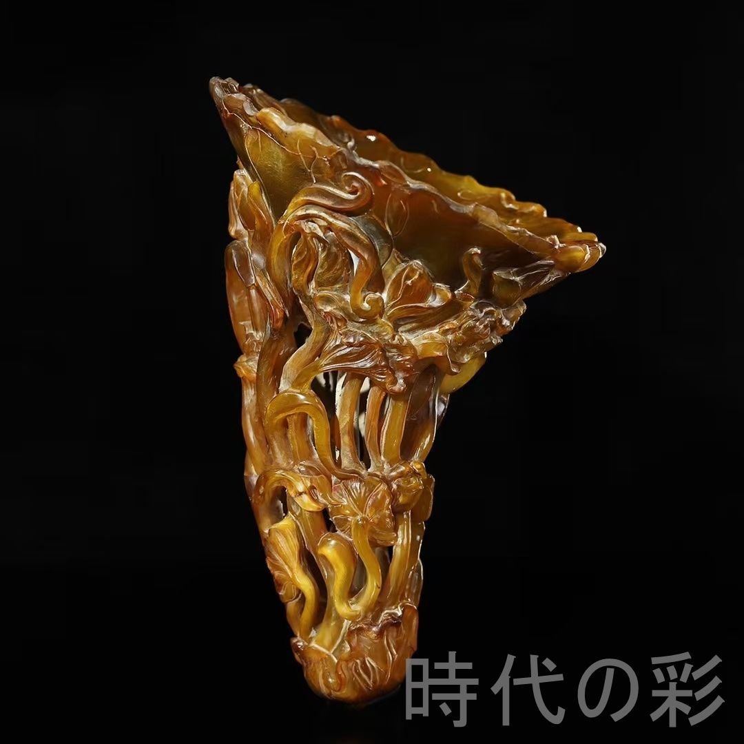 中国古美術 珍蔵 牛角 透彫 蓮花 角尖置物 牛角工芸 蓮華 吉祥 開運 唐物 細工 古玩 古美味 古賞物 古置物