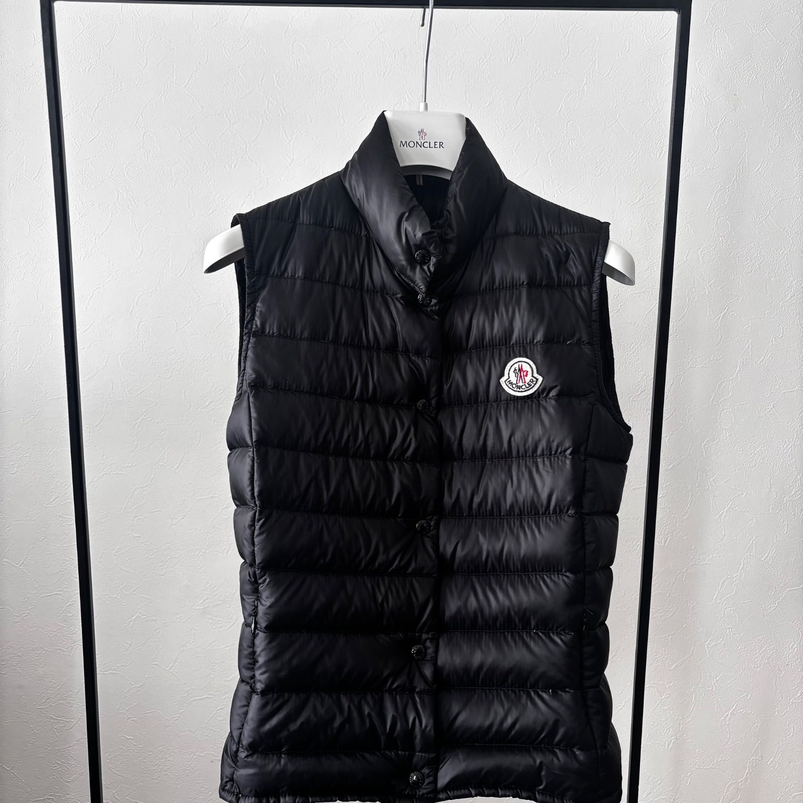 美品★確実正規品★モンクレール★定番ダウンベスト★リアーネ★LIANE★サイズ0 モンクレール☆ダウンベスト☆LIANE☆リアーネ☆ブラック☆サイズ00