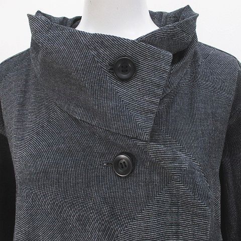 ジウ 慈雨 変形 デザイン コート ロング丈 40 灰系 グレー 総柄 ボタン