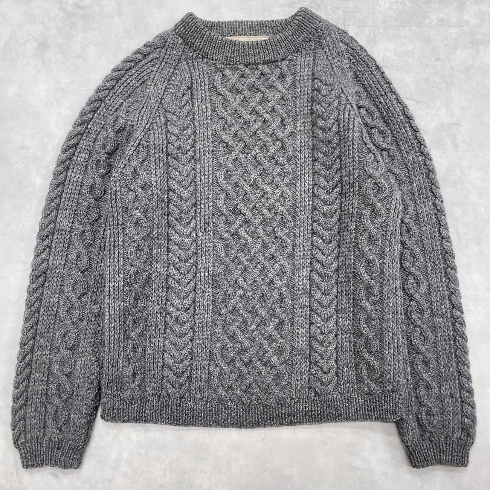 INVERALLAN インバーアラン ニットトップス ケーブル編み クルーネック