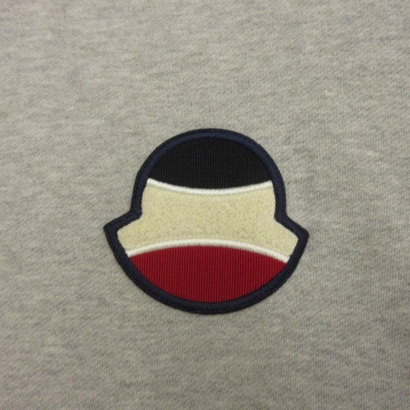 モンクレール MONCLER ロゴ ワッペン トレーナー スウェット