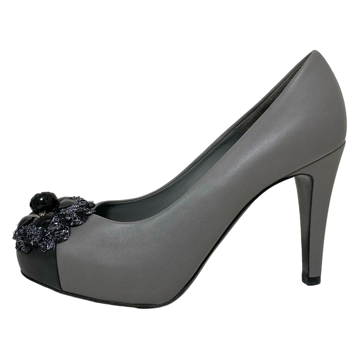 CHANEL アイボリー ブラック パンプス　サイズ361/2 中古・古着通販】CHANEL (シャネル) ポインテッドトゥヒールパンプス