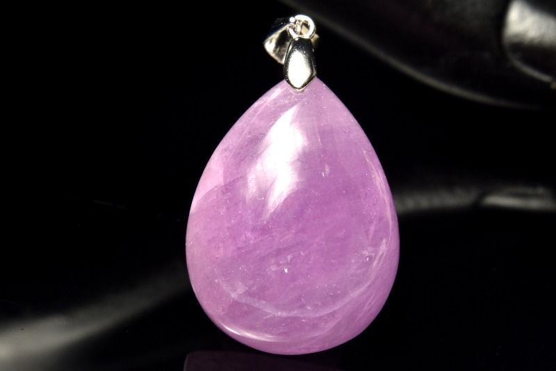 1点物】シルバー925◇高発色 クンツァイト 25x19mm ドロップ