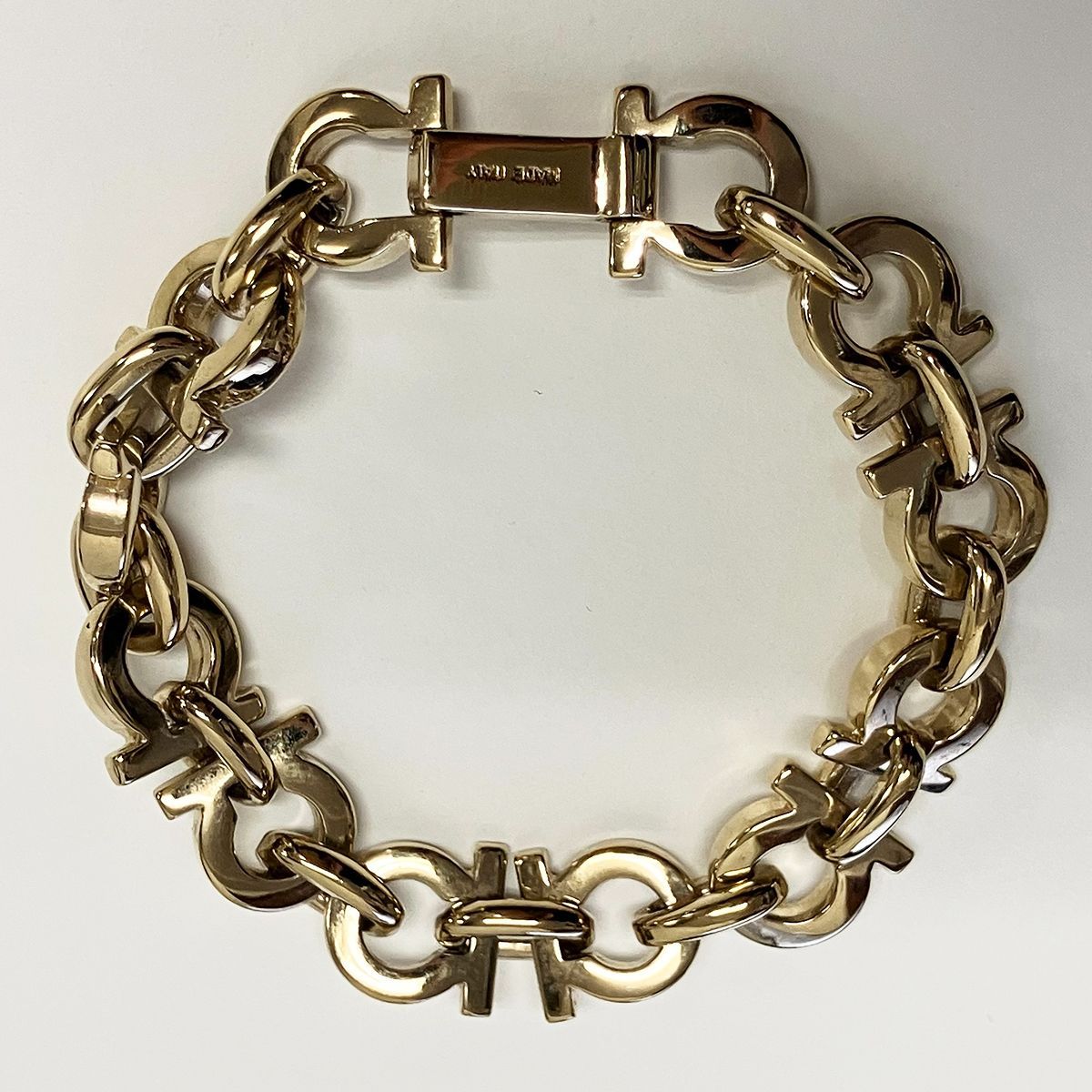 Ferragamo フェラガモ ガンチーニ ブレスレット ゴールド - メルカリ