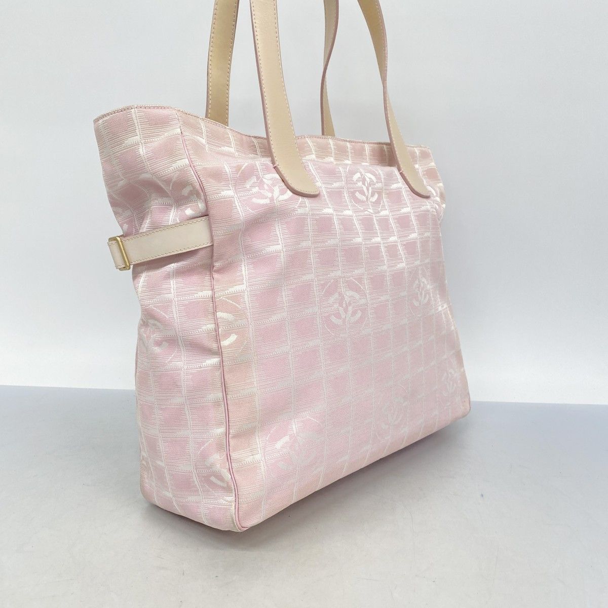 ★SALE【5pa0564】シャネル トートバッグ ニュートラベル ナイロン ピンク シャンパンゴールド金具【中古】レディース ☆SALE【5pa0564】シャネル トートバッグ ニュートラベル ナイロン