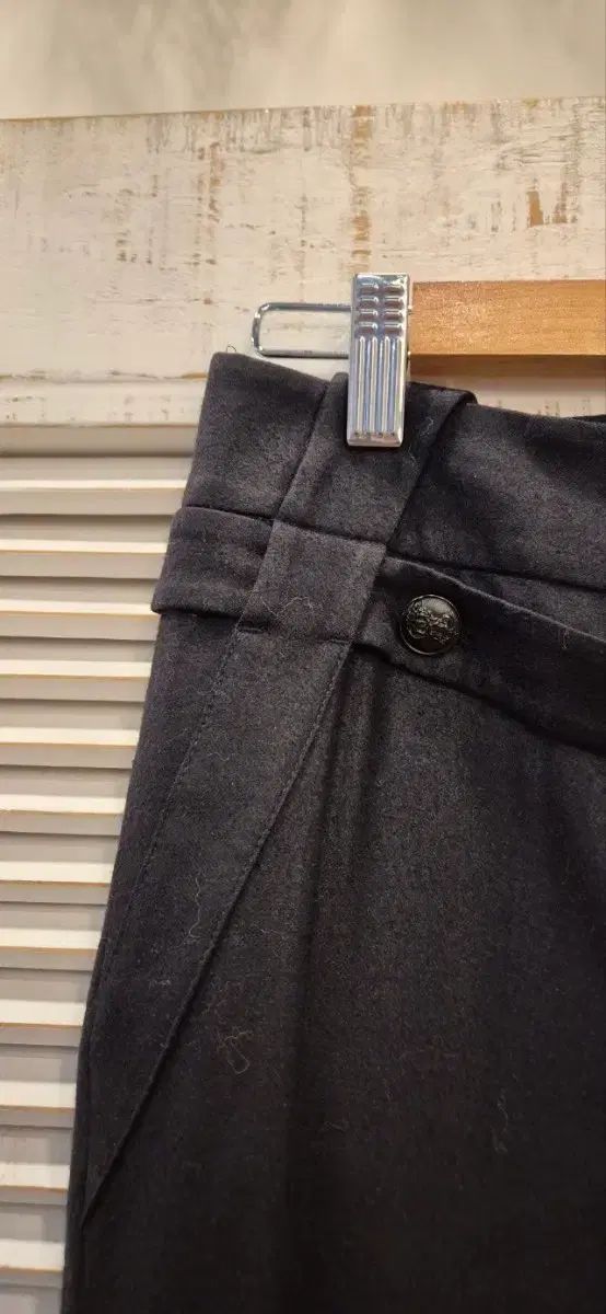 タイム 66 イタリー 生地 ブラック パンツ