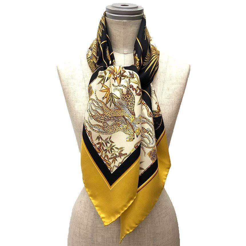 Ferragamo フェラガモ スカーフ シルク イエロー ブラック カレ トラ ヒョウ aq 12368