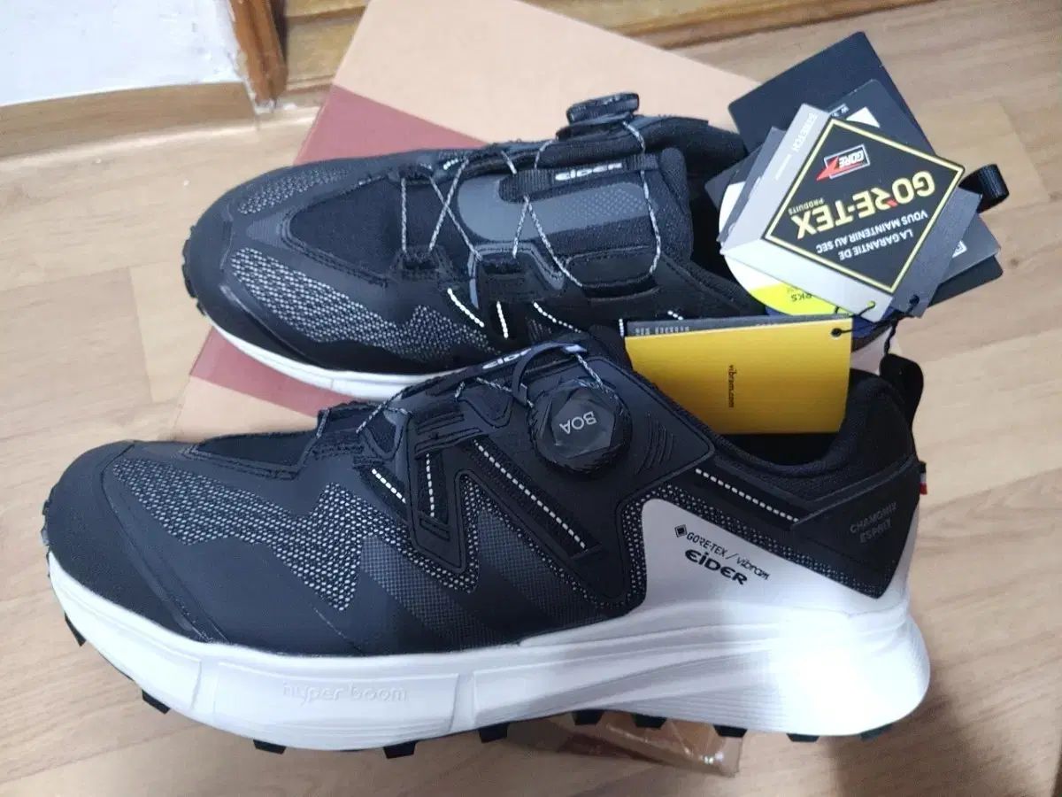 アイダー クォンタム ゴアテックス トレッキングシューズ 285