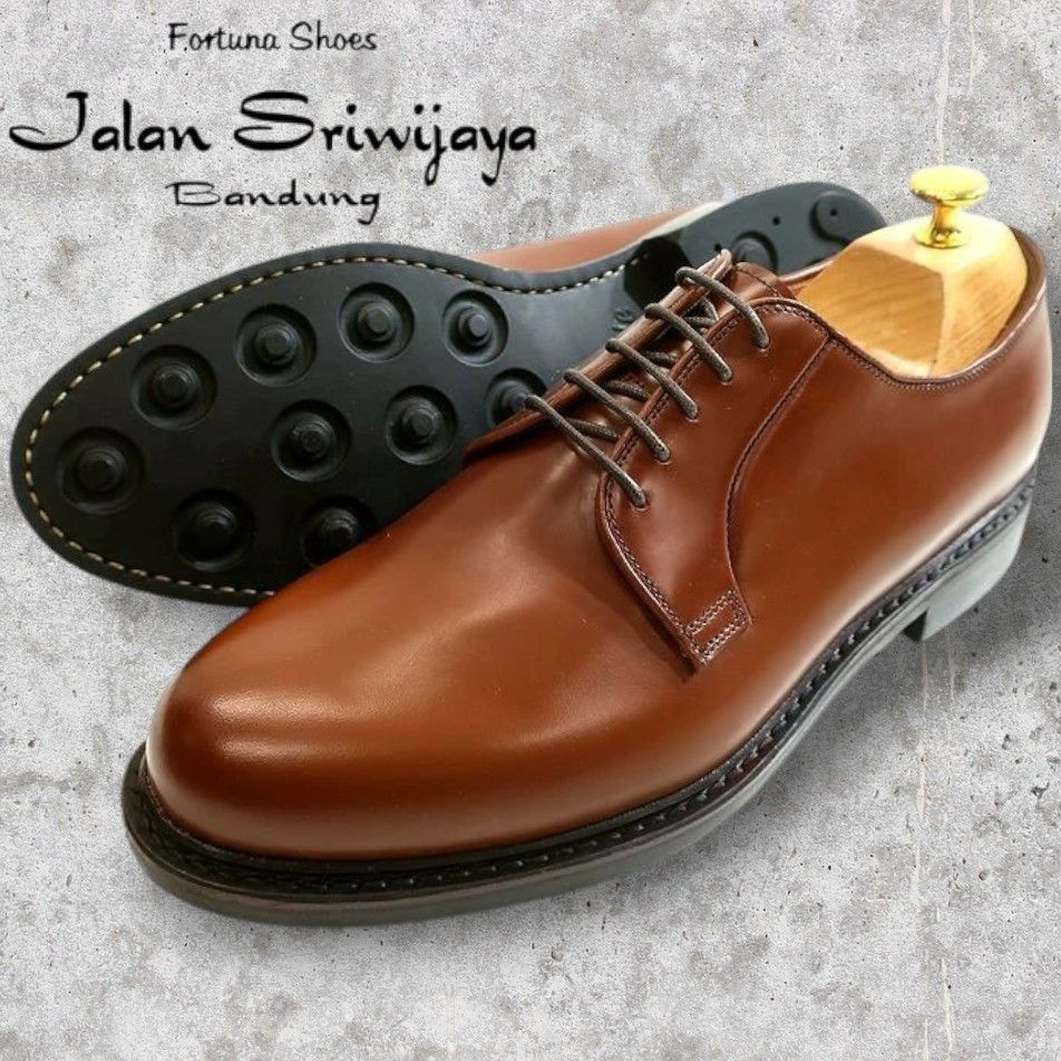 Jalan Sriwijaya ジャランスリワヤ ハンドソーンウェルテッド製法 本革 DAINITE SOLE COGNAC HIGH SHINE 5アイレット レザー ビジネスシューズ 革靴 98348 定価4.1万 ブラウン 056 50704 k 04