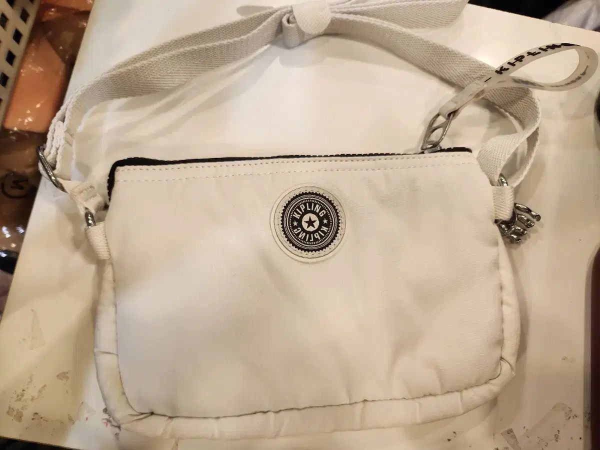 キプリング コカコーラ クロスバック