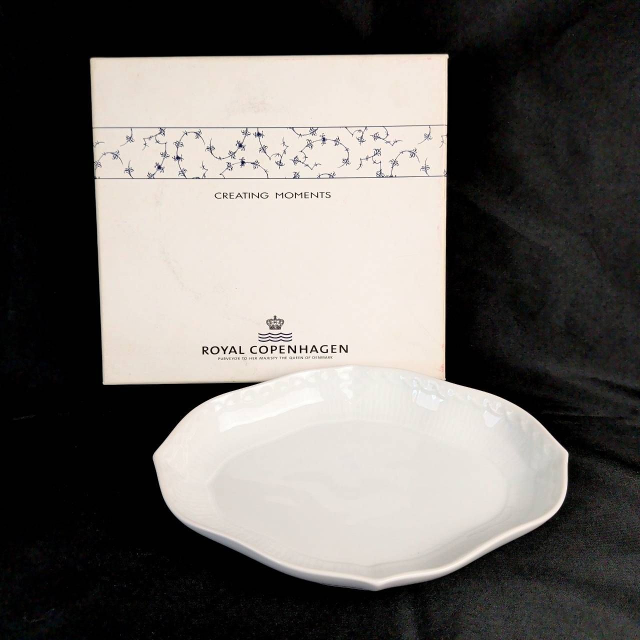 ロイヤルコペンハーゲン ホワイトフルーテッドハーフレース 舟形