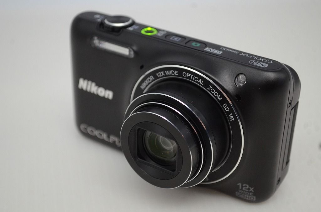 美品 Nikon ニコン COOLPIX S6600 コンパクトデジタルカメラ ブラック