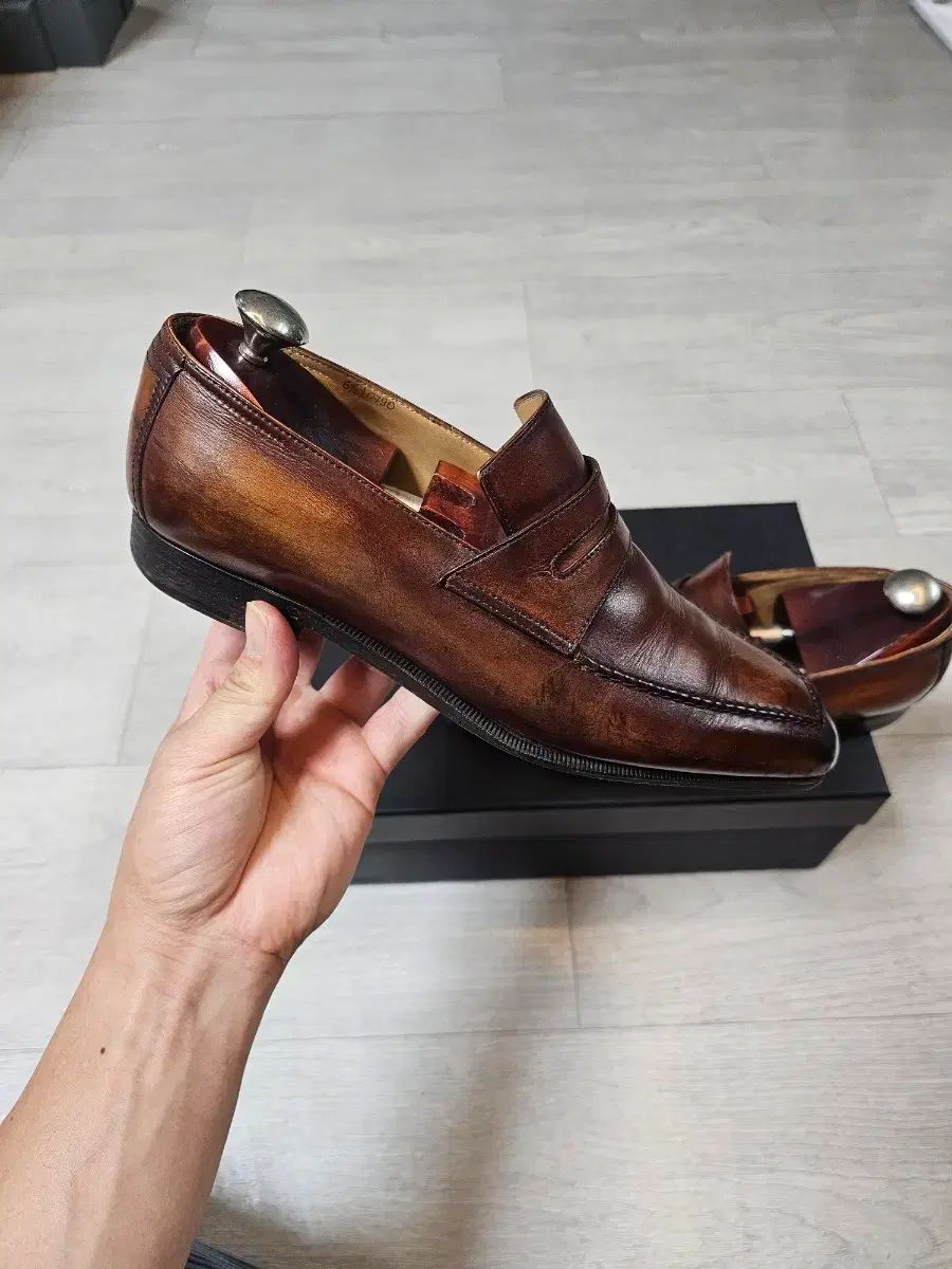  ベルルッティ アンド ローファー 6 5 ローファー ブーツ 革靴