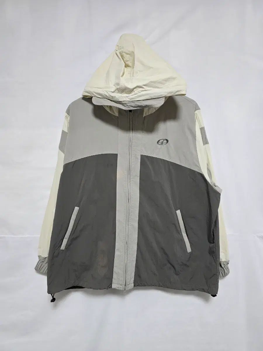 CPGN 꼼파뇨 フード ウィンドブレーカー ジャケット アイボリー グレー