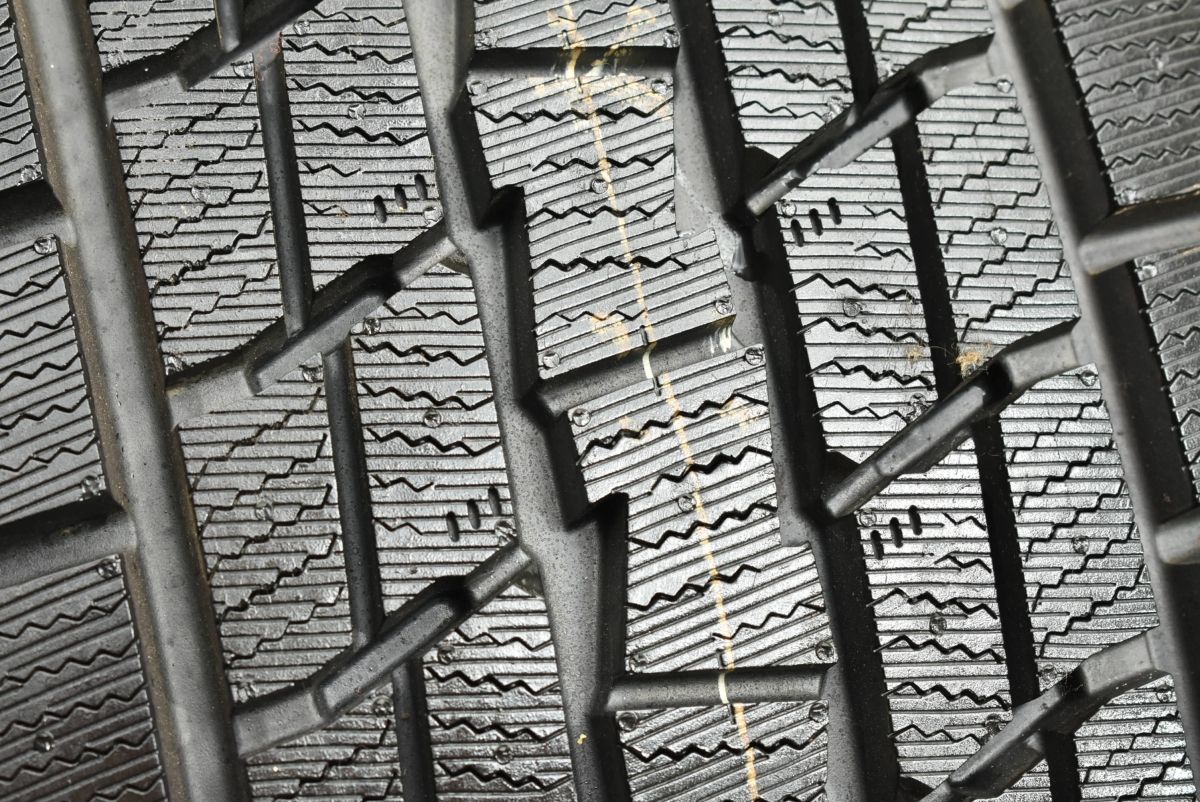  GLC GLEサイズ メルセデスベンツ W 176 Aクラス AMG 18 in 8 J 48 PCD 112 アイスナビSUV 235 60 R 品番 バリ溝 18インチ タイヤ ホイールセット