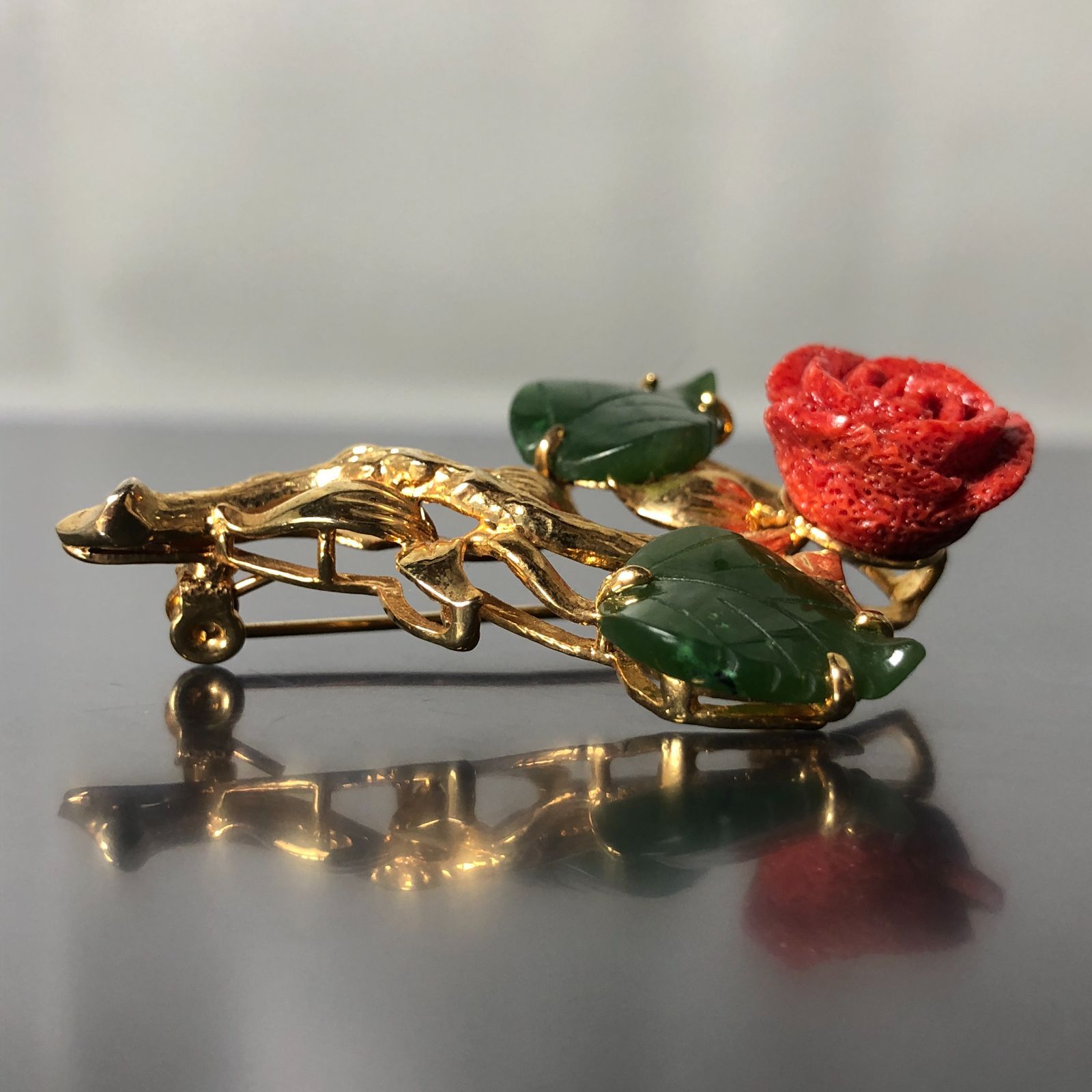 ブローチ 薔薇 ゴールド 重量約11 g ピンブローチ ローズ rose 赤 red 花 レディース S 155