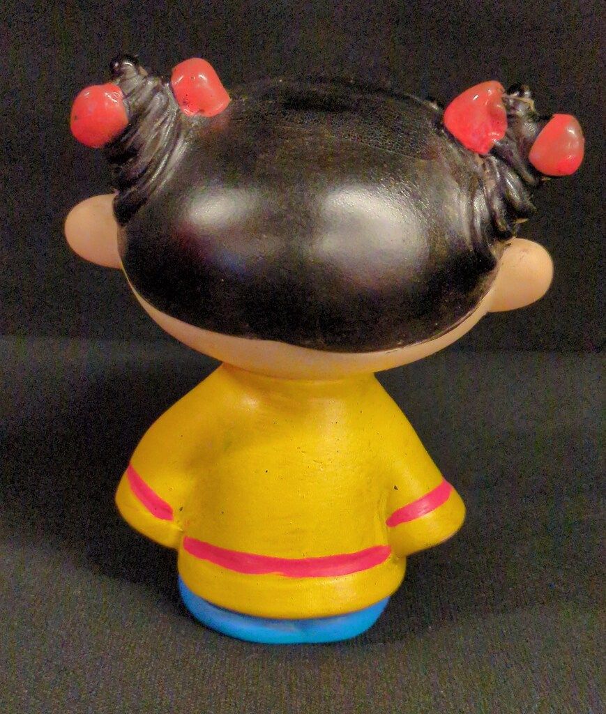 銀座アスター ソフビ人形 アスターちゃん 黄色衣装 80 mm リボン靴が赤