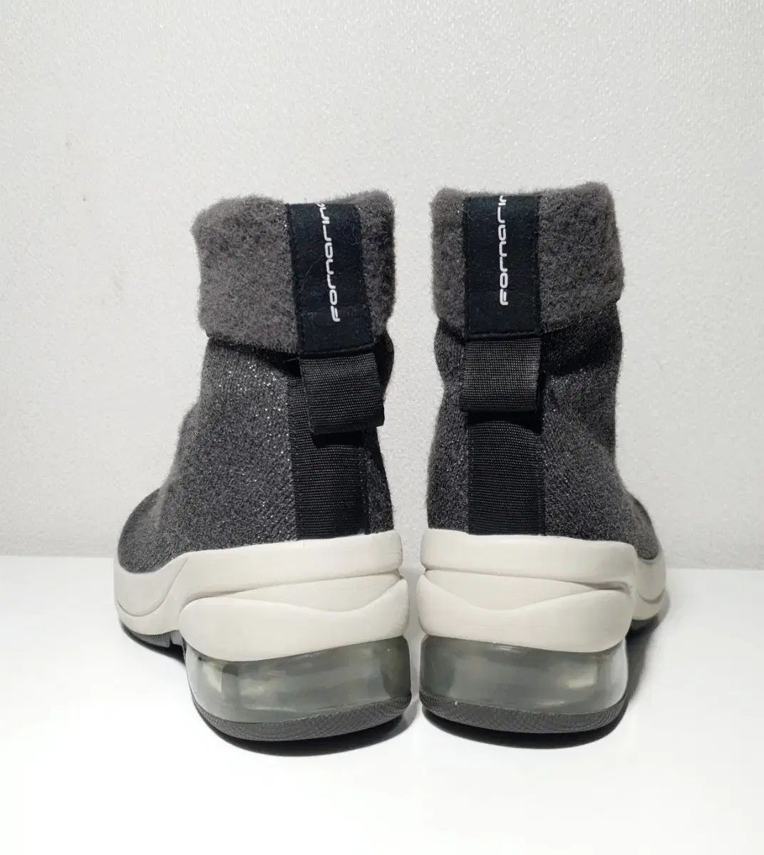 フォルナリーナ リー