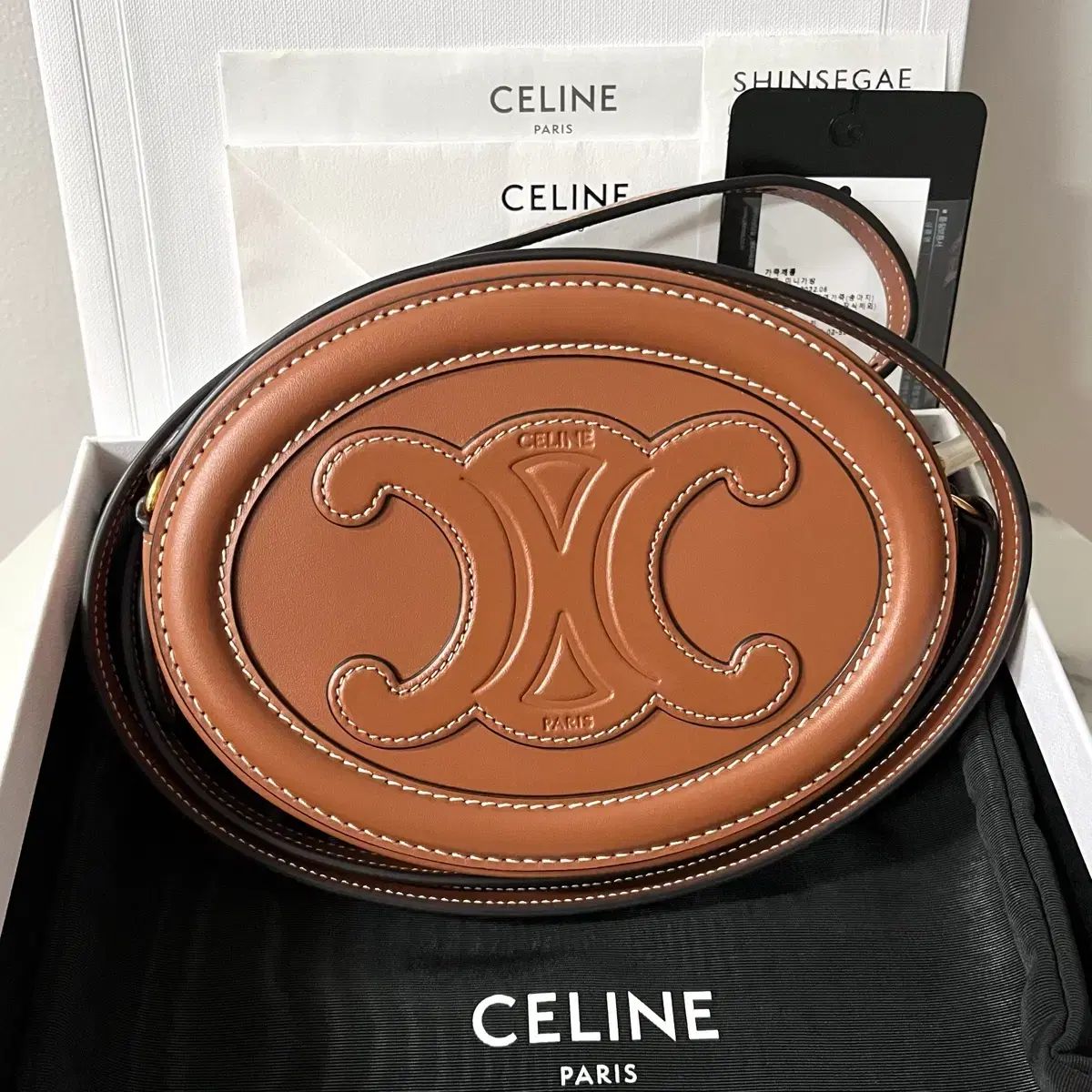 Celine セリーヌ