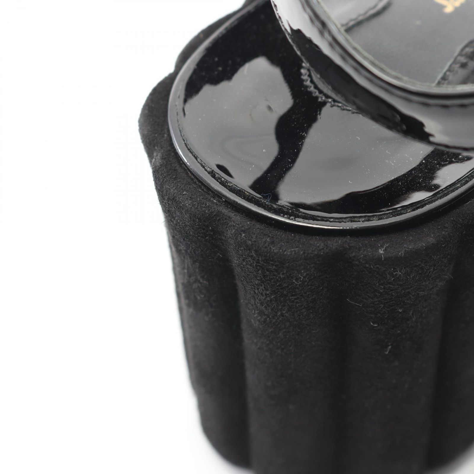 パテントレザー