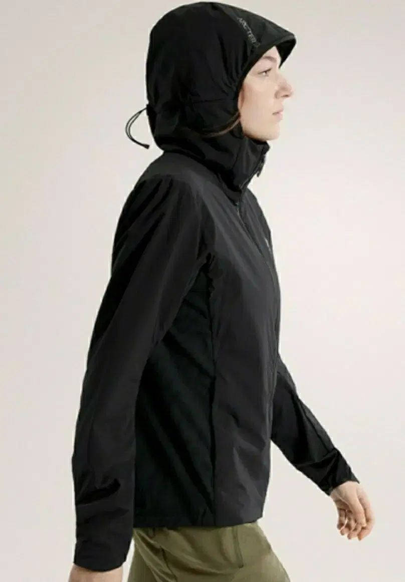 25 ARC TERYX アークテリクス SL WHOフーディー ウィメンズ ブラック