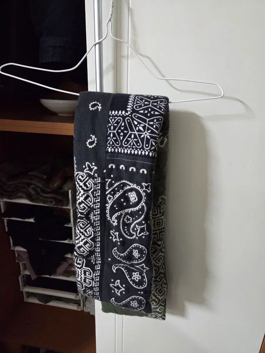 キャピタル バンダナ リバーシブル マフラー ブラック カーキ