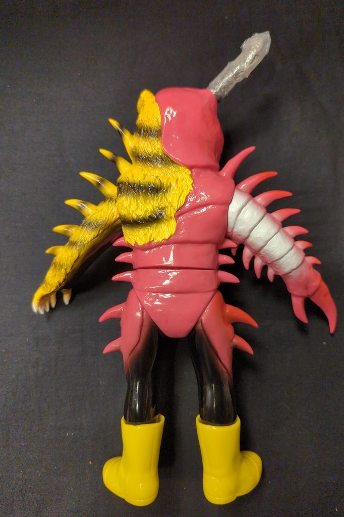 メディコム・トイ 東映レトロソフビコレクション ムカデタイガー