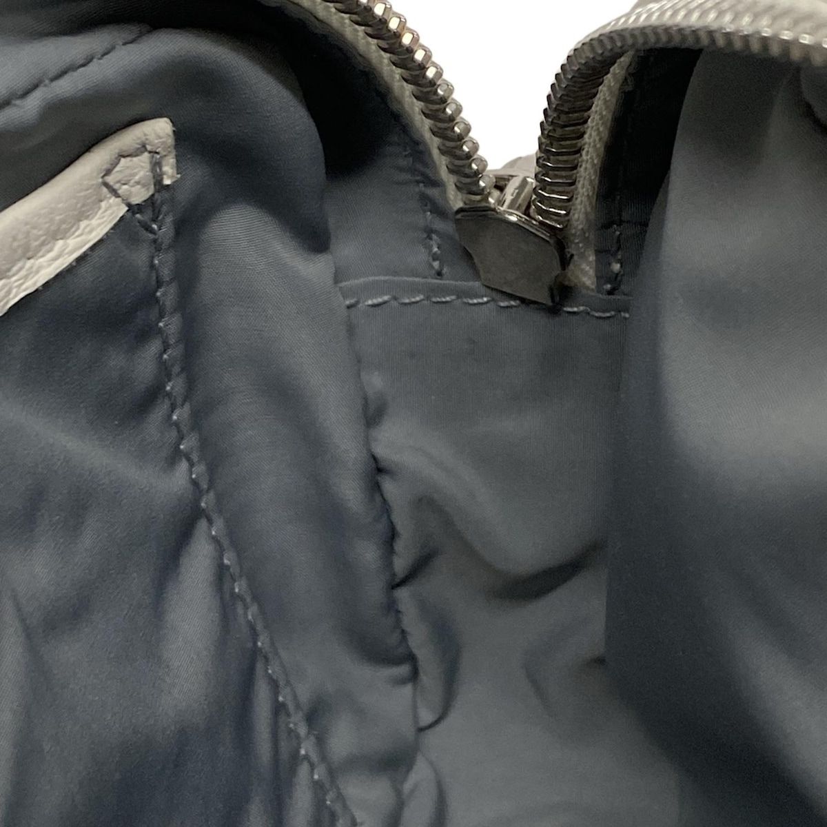 ウエストポーチ