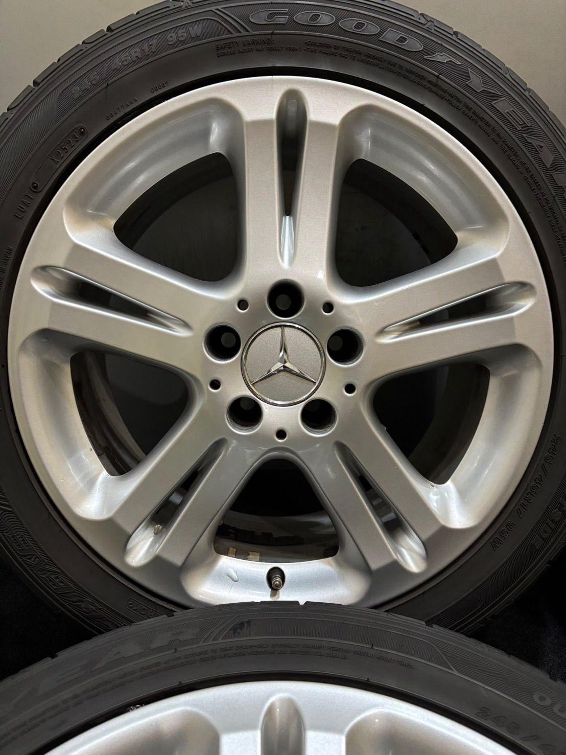 245 45 R 17 EAGLE LS EXE 23年製 ベンツ W 211 Eクラス 17インチ 8 J 38 112 5 H 夏タイヤ 4本 南7 L 111